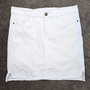 Love & Legend white denim skort size 12
